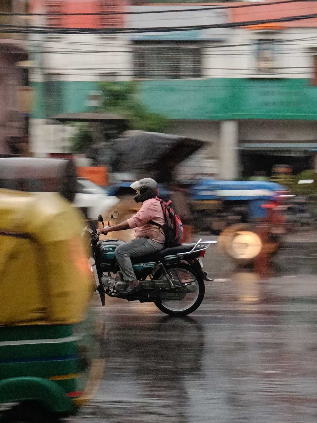 Rushing in rains 