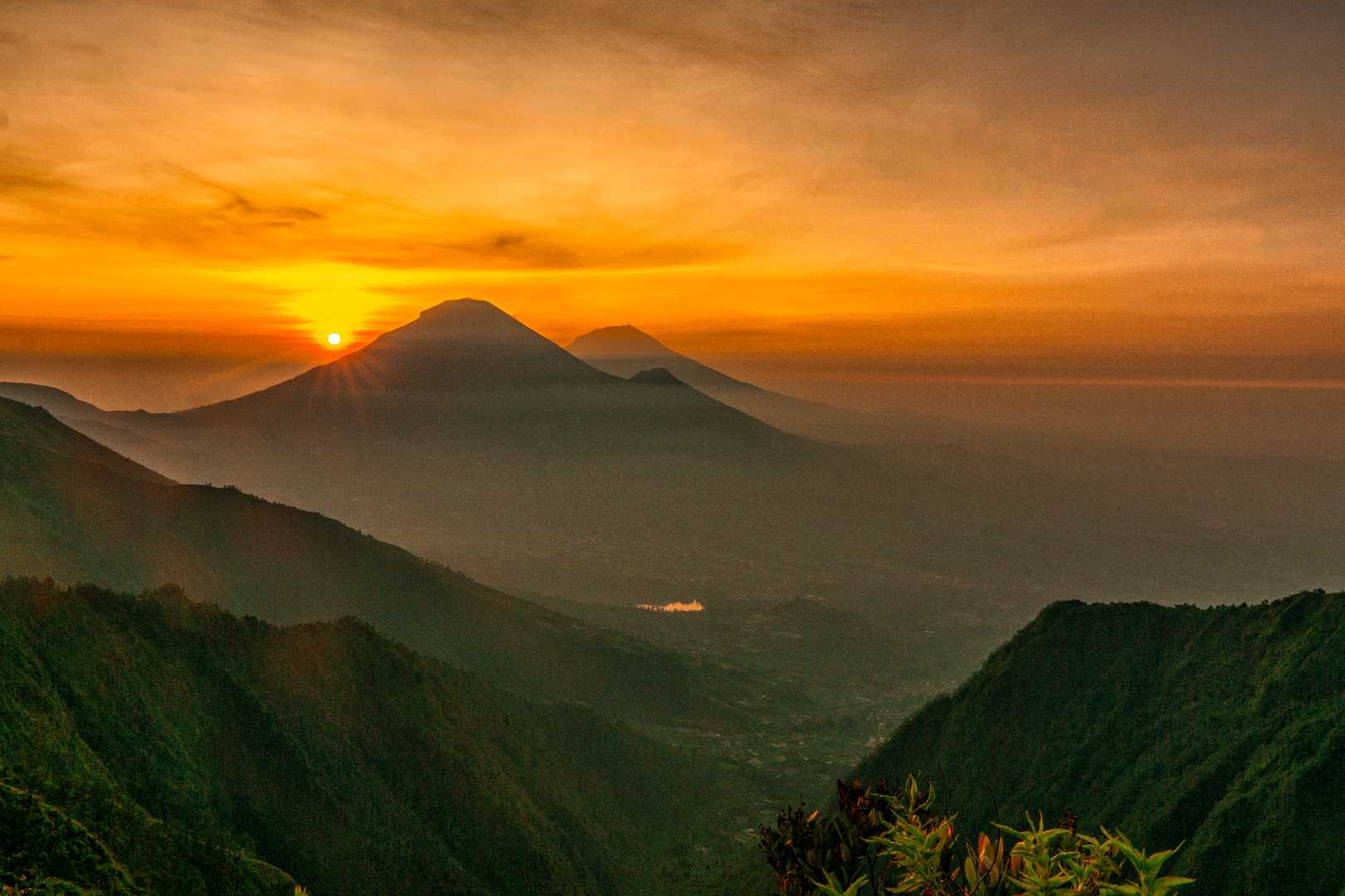 SUNRISE Mt. Bismo