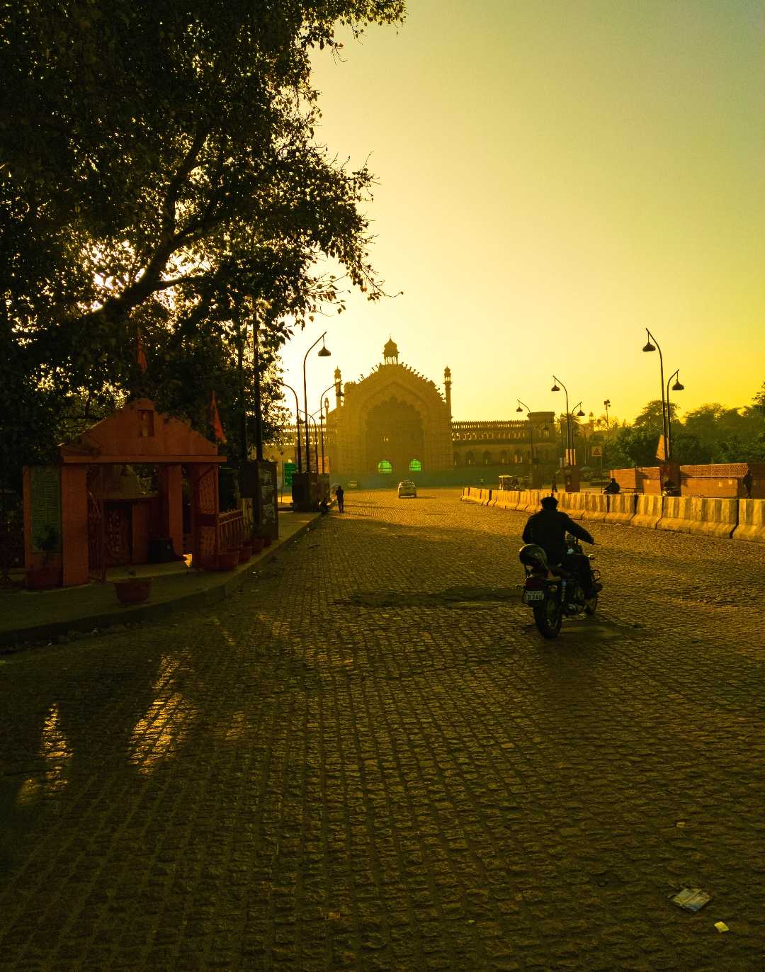 Rumi darwaza lucknow 