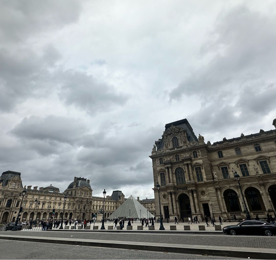 El Museo del Louvre