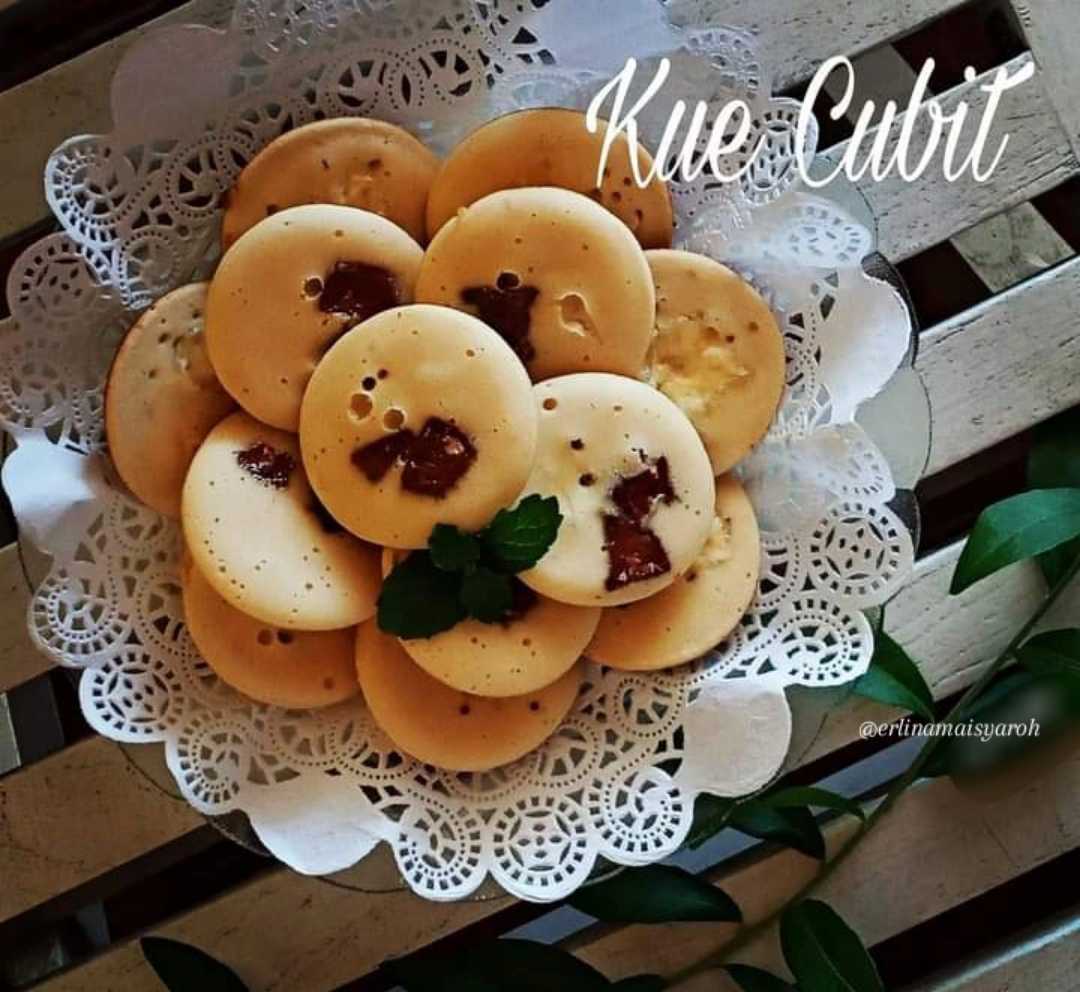 KUE CUBIT