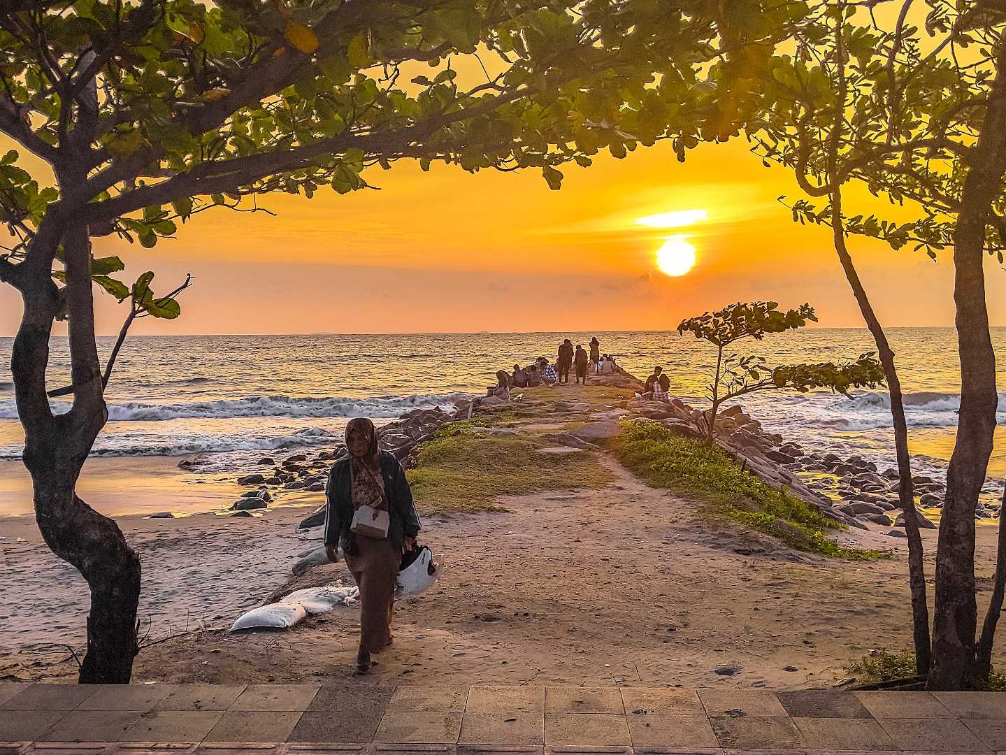 Membingkai Sunset