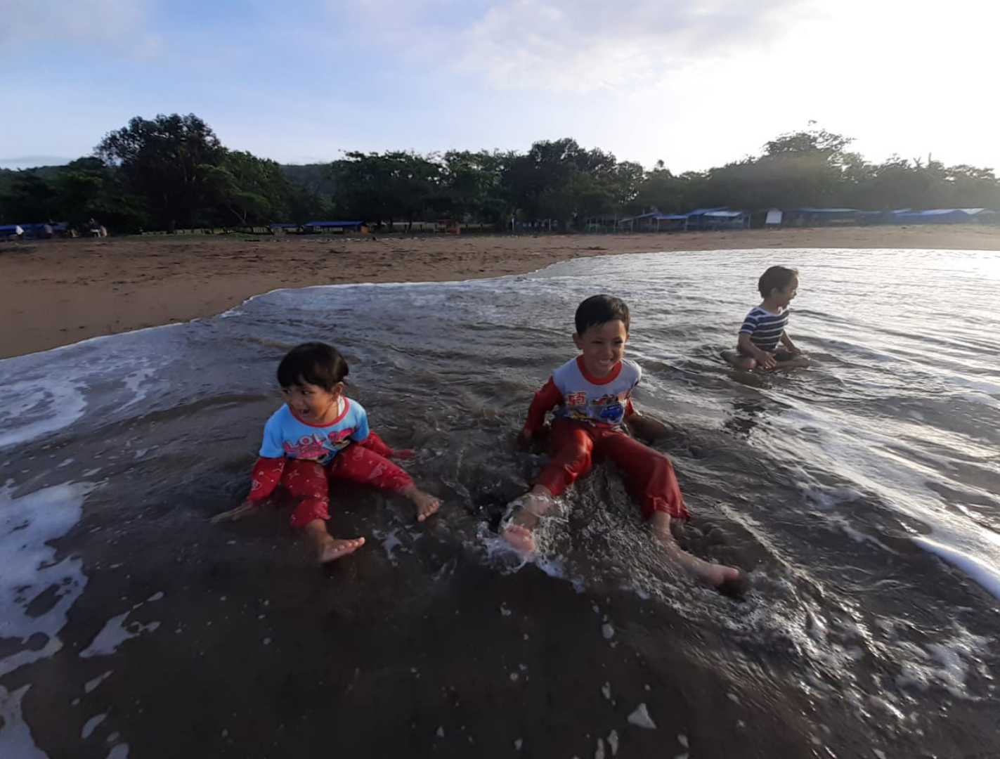 pantai pelabuhan ratu Sukabumi Jawa barat