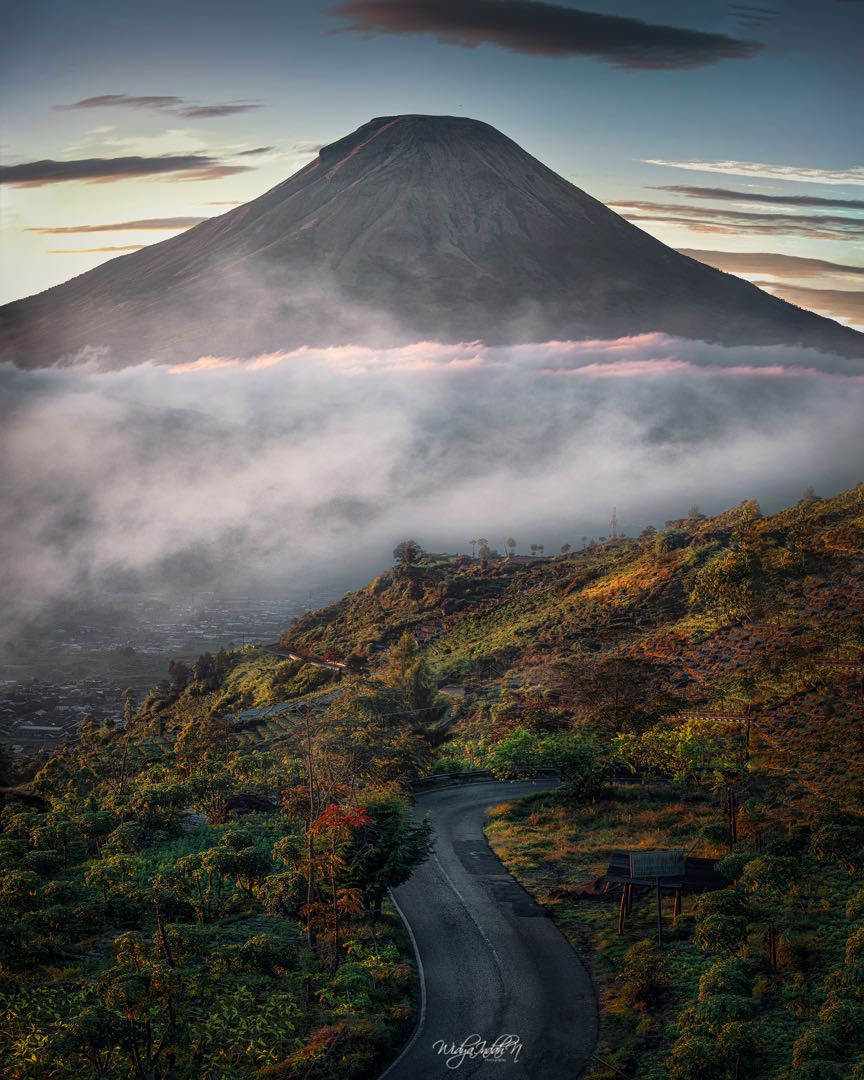 BUKIT AWAN SIKAPUK