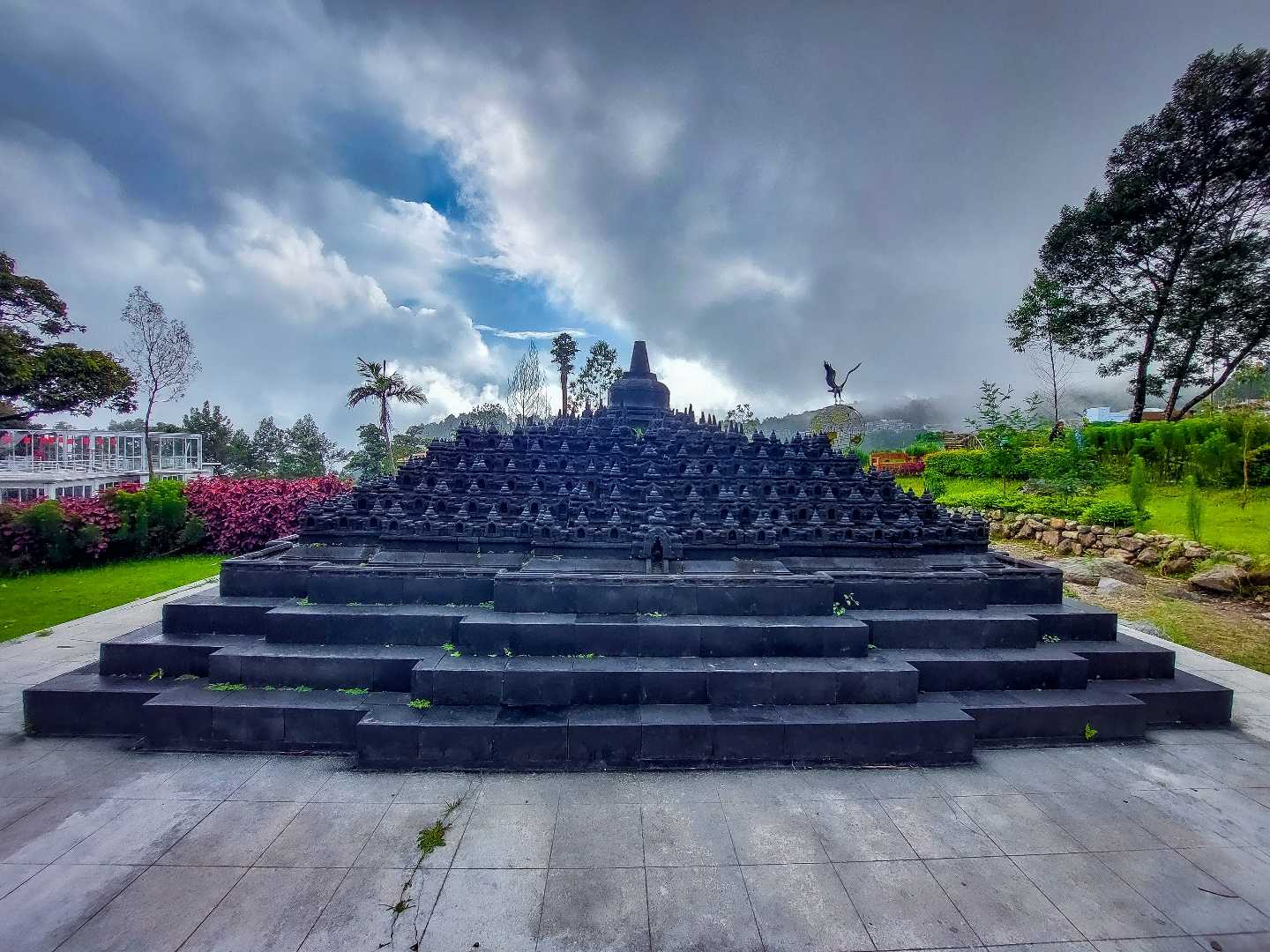 Replika Borobudur