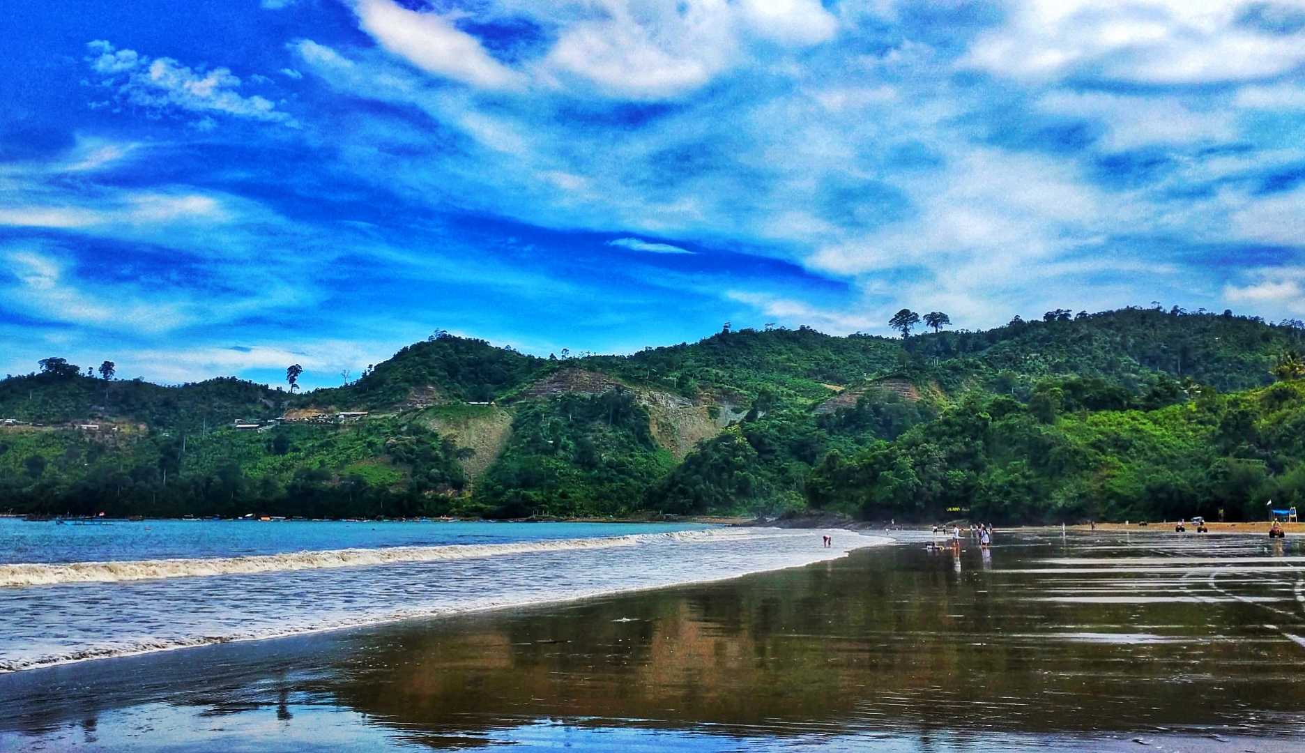 White Sand Gemah Beach