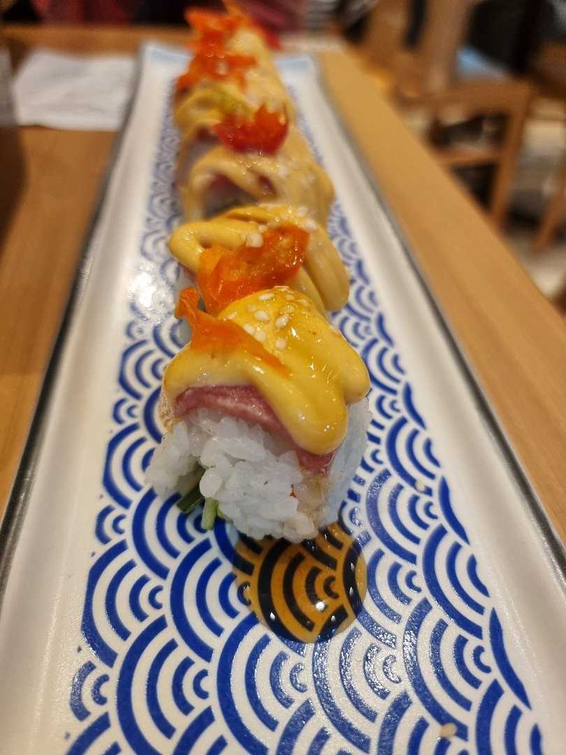 Tuna Mentai Roll