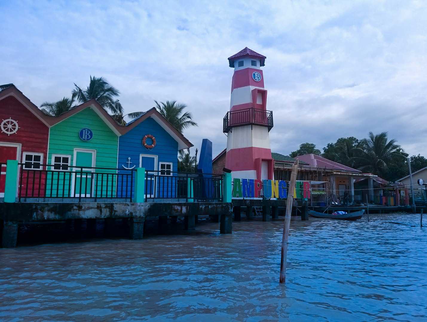Dermaga Kampung Aer Pulau Kemaro