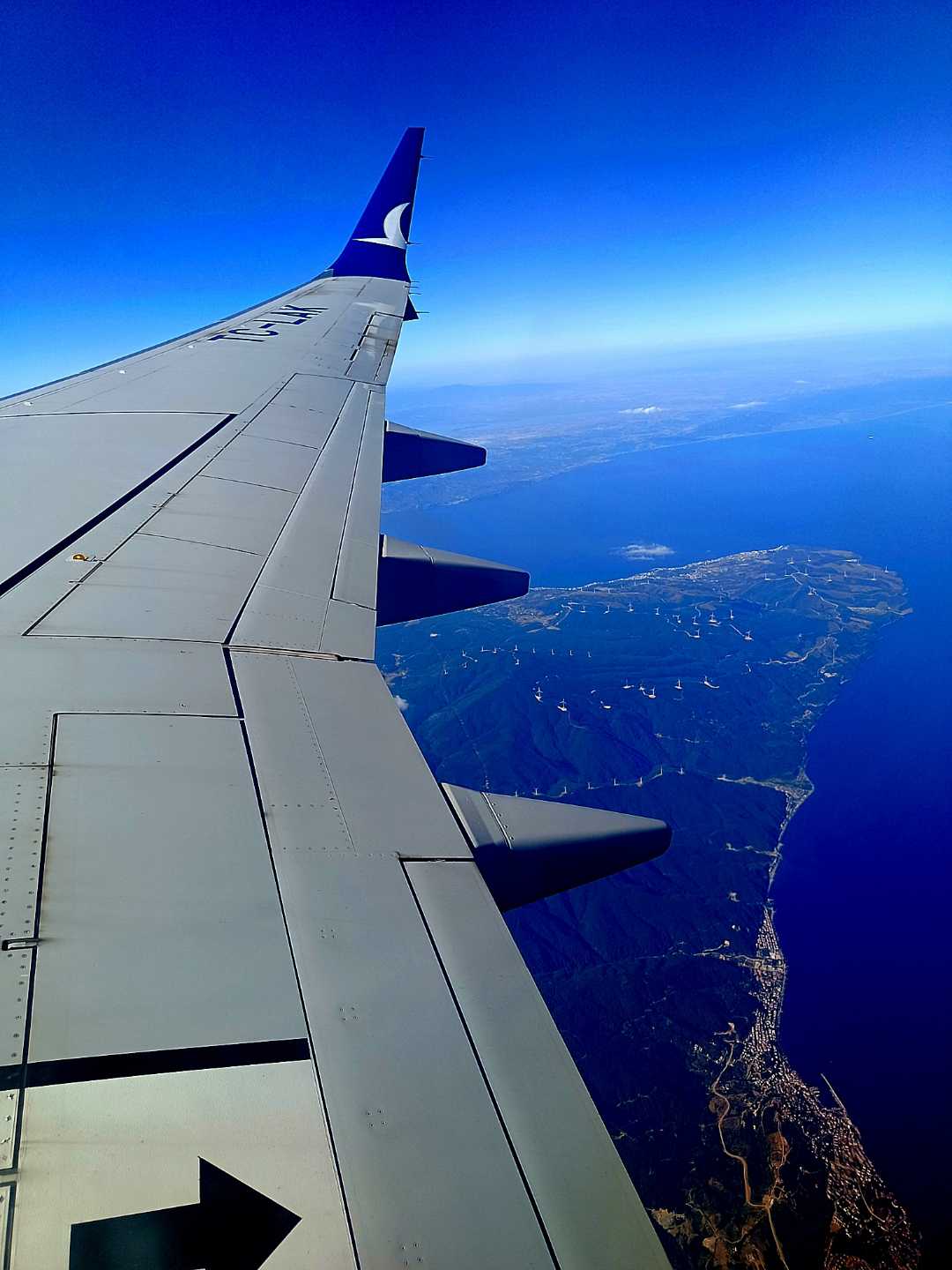 ✈️🌊