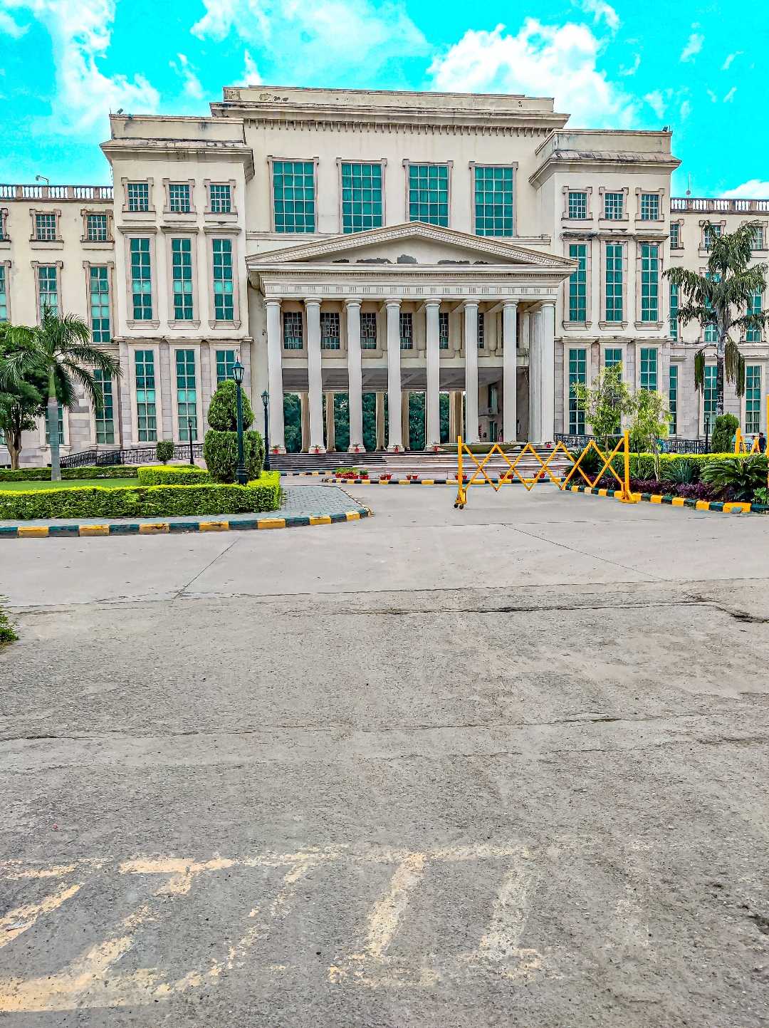 The University 🌍