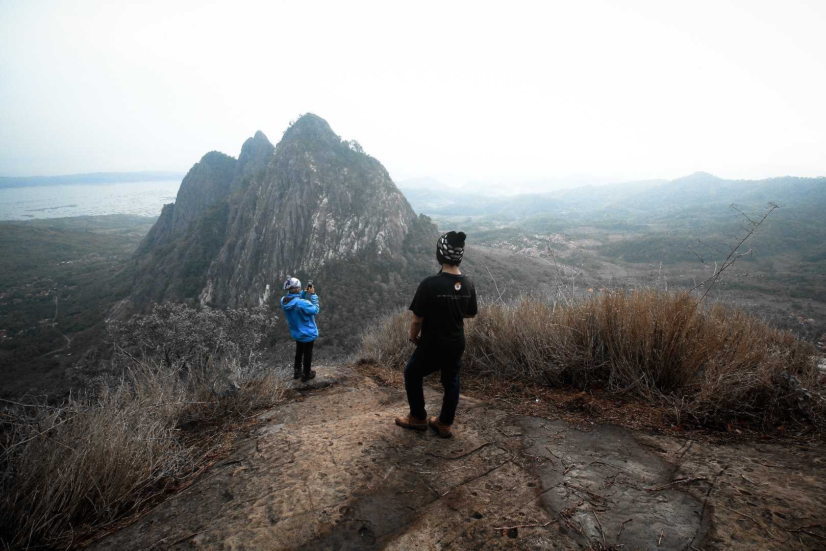 Puncak Datar Gunung Bongkok Purwakarta