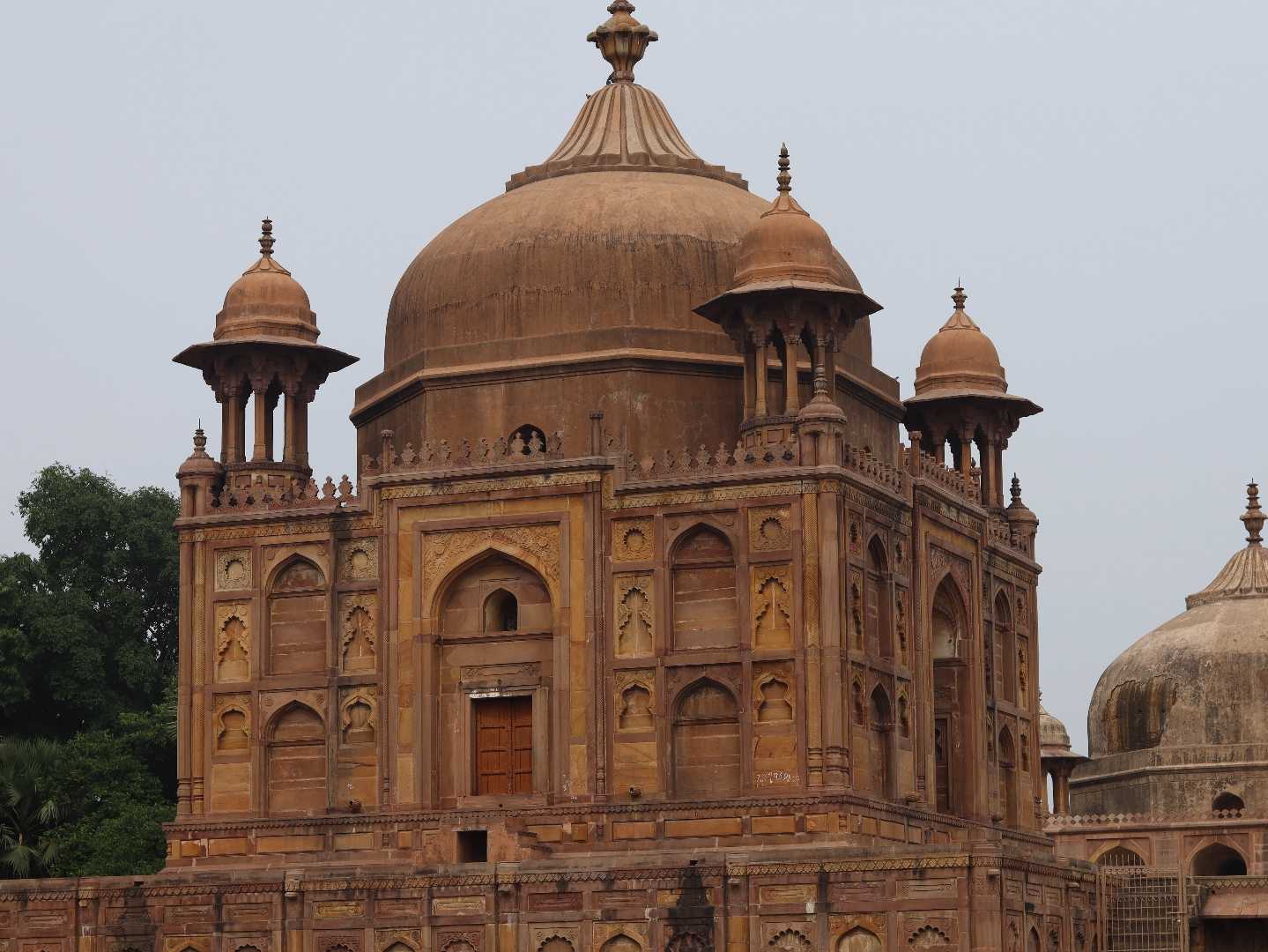 khusro Bagh 