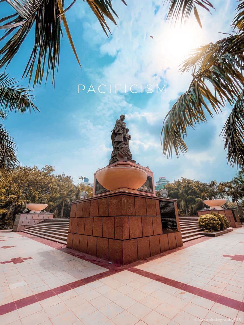 Gandhi Maidan Statue