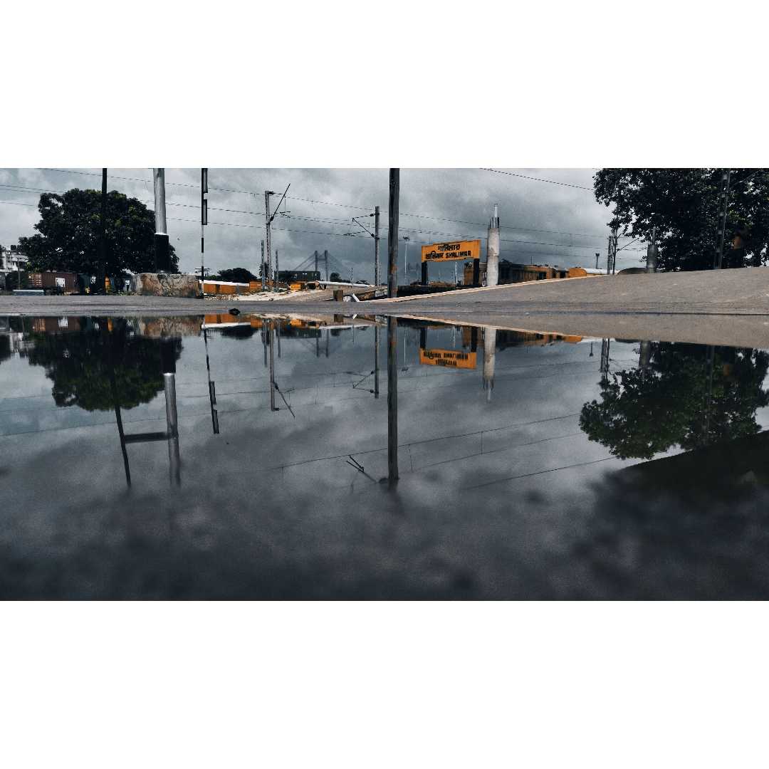THE BEAUTIFUL VIEW OF SHALIMAR RAILWAY STATION 