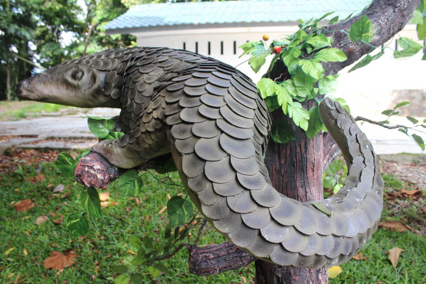 Pangolin statue