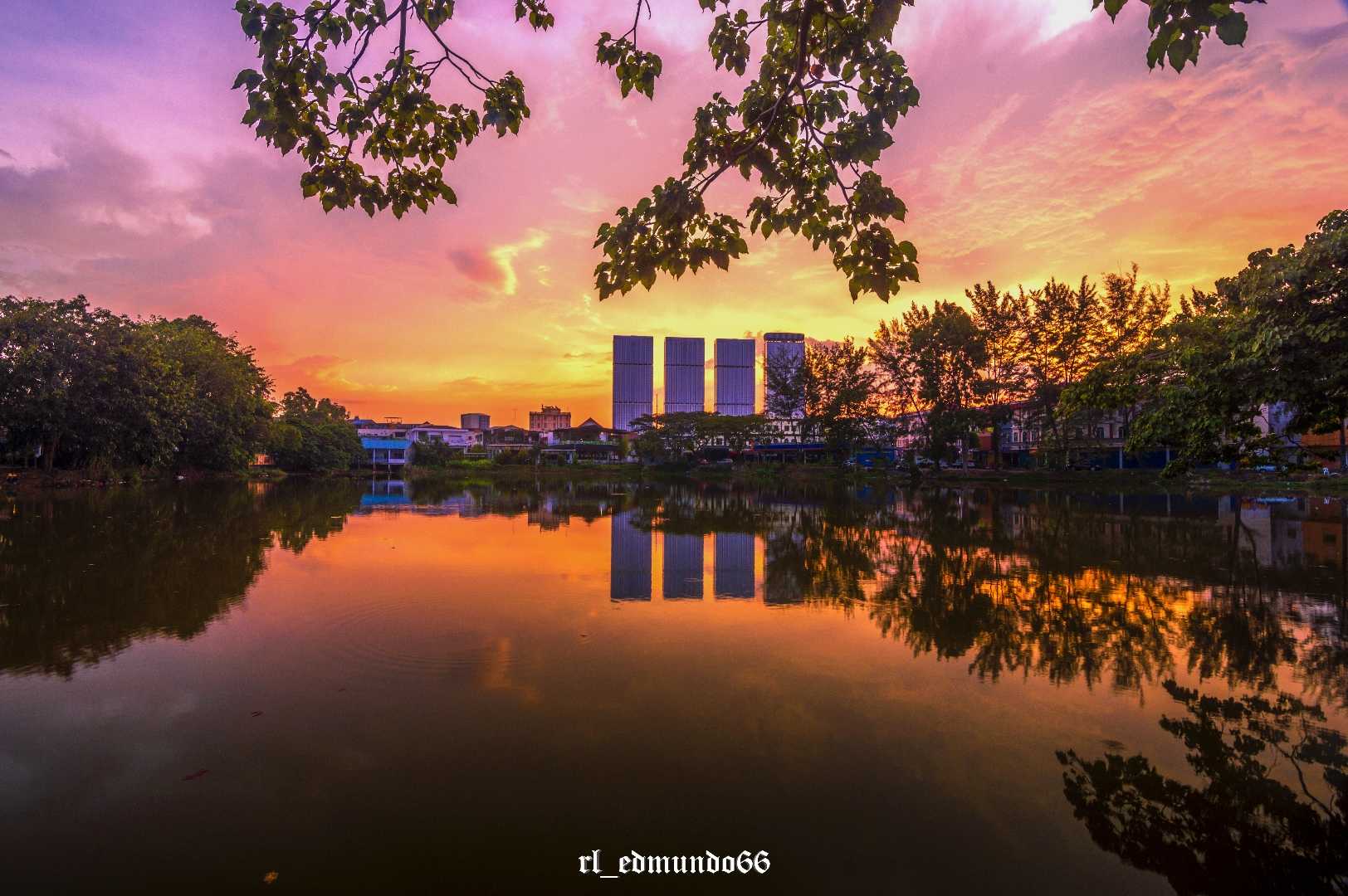 Waduk Batam Pos