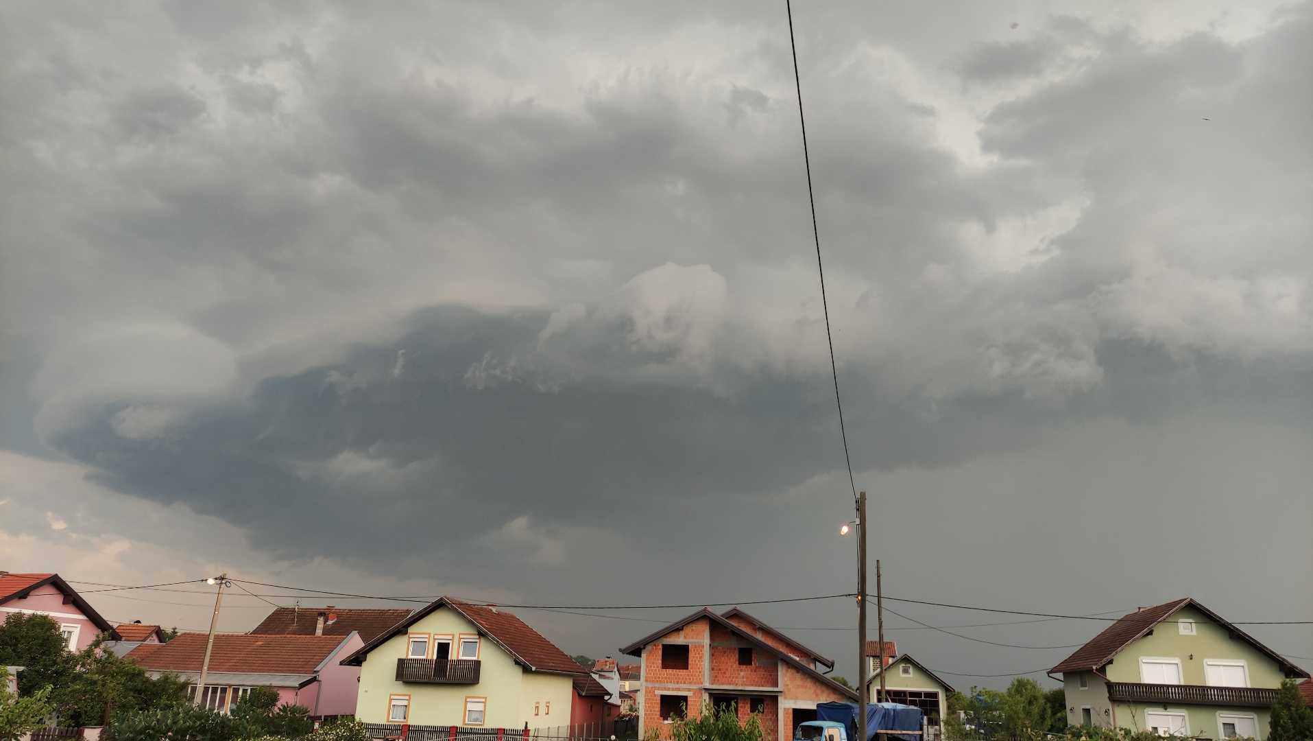 Storm is coming 😌