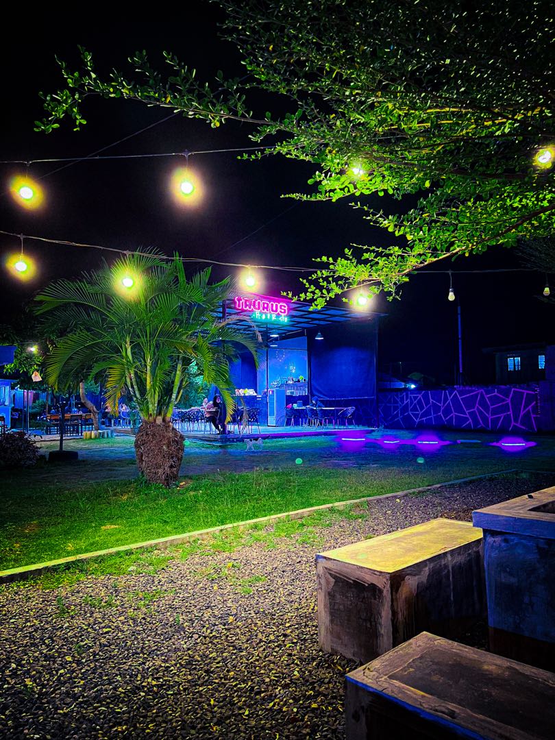 Taurus Cafe’ 