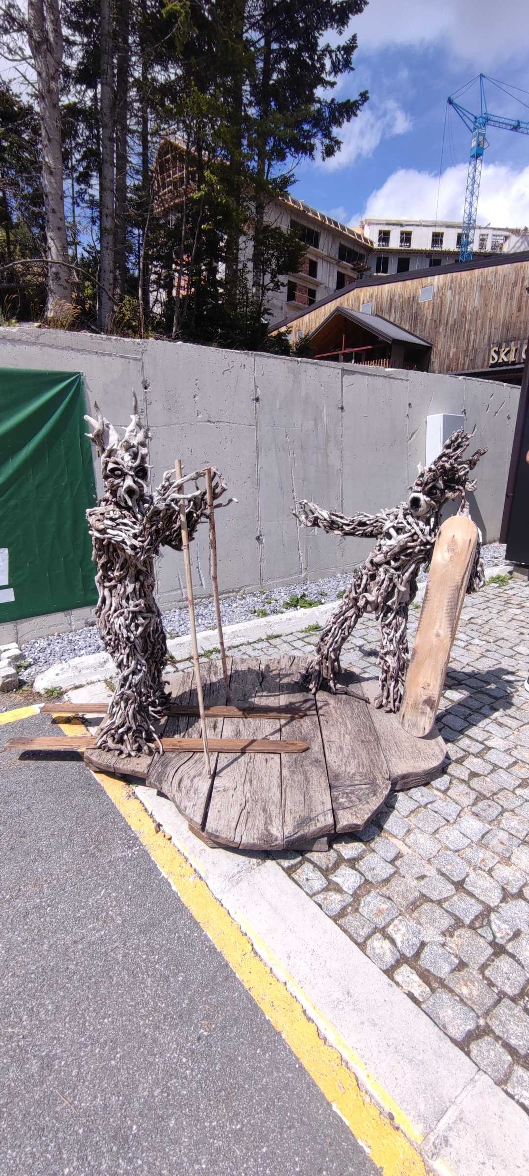 narciarz i snowbordzista
