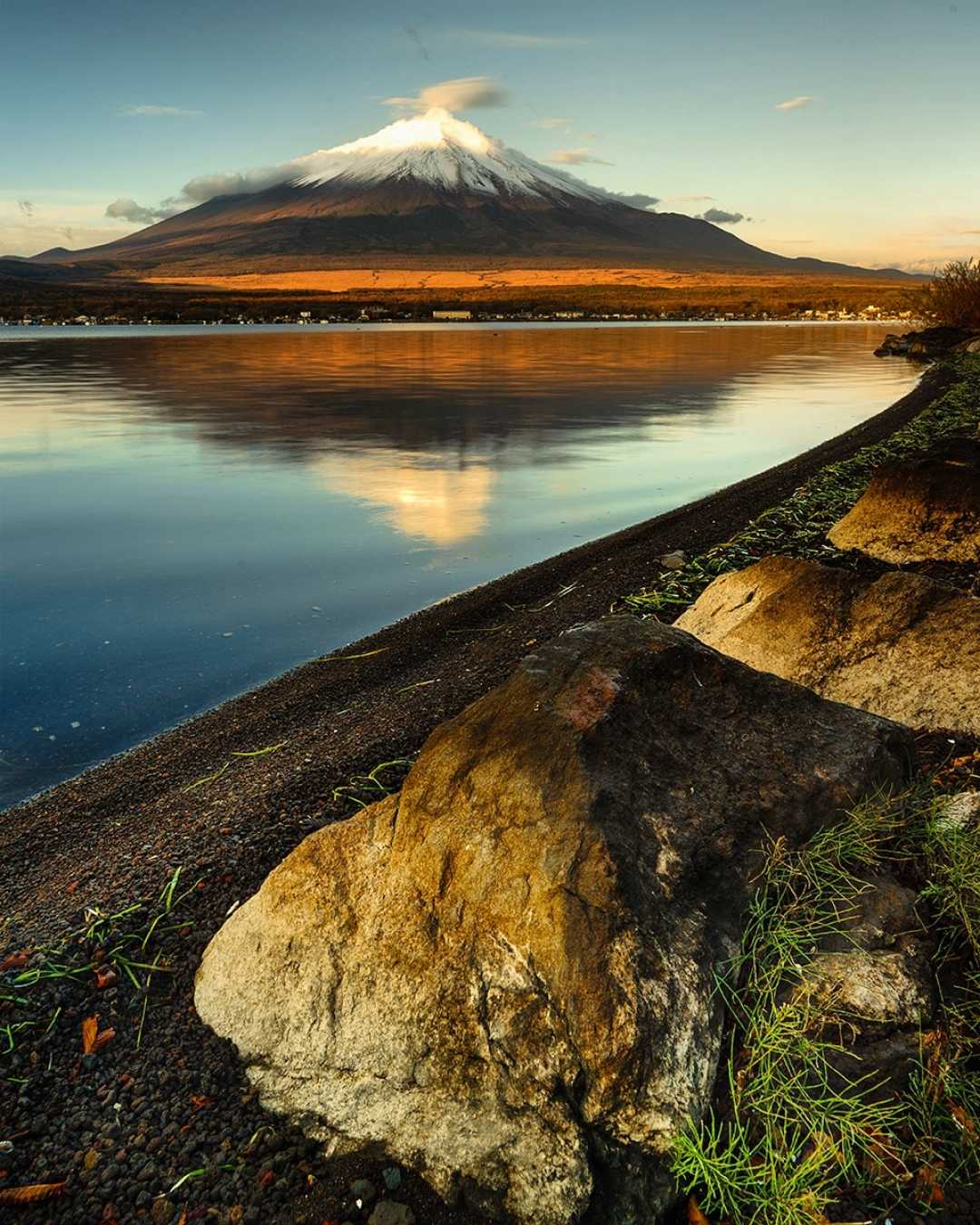 sunrise yamanaka lake