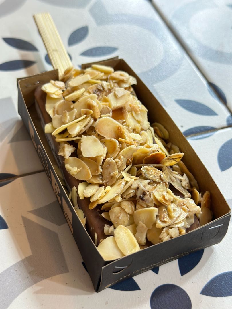 Es Goyang Almond