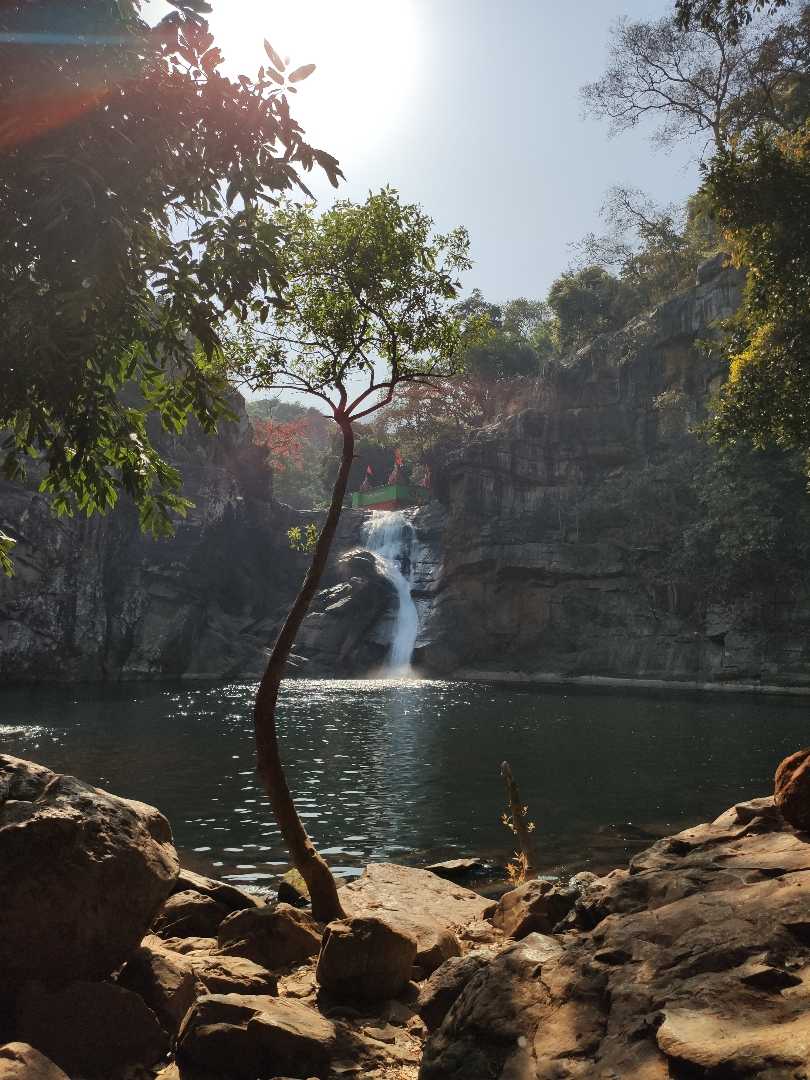 Devkund Waterfall.