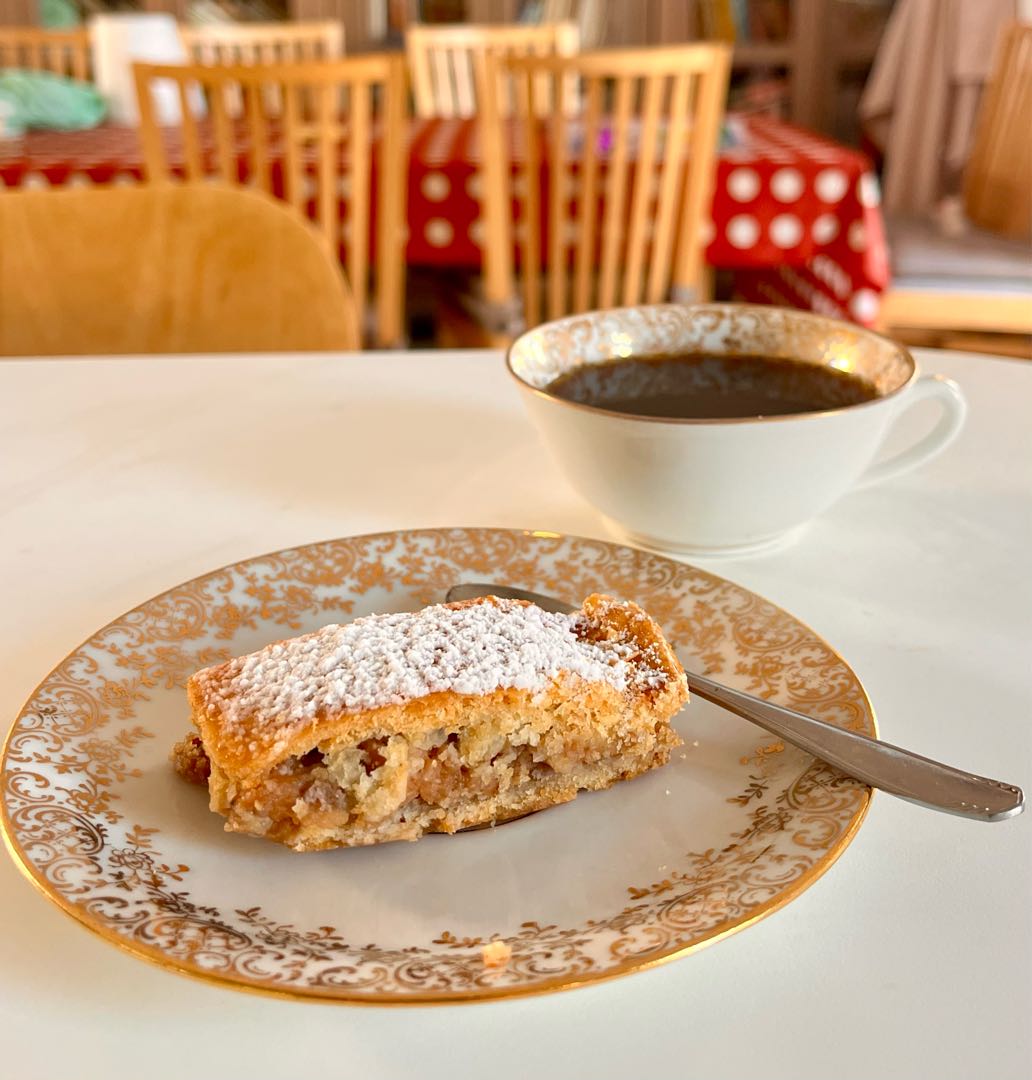 Fall, Apfelstrudel and Masala Chaï