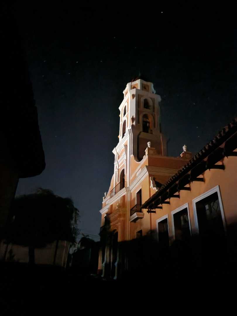 Trinidad de noche 🌠