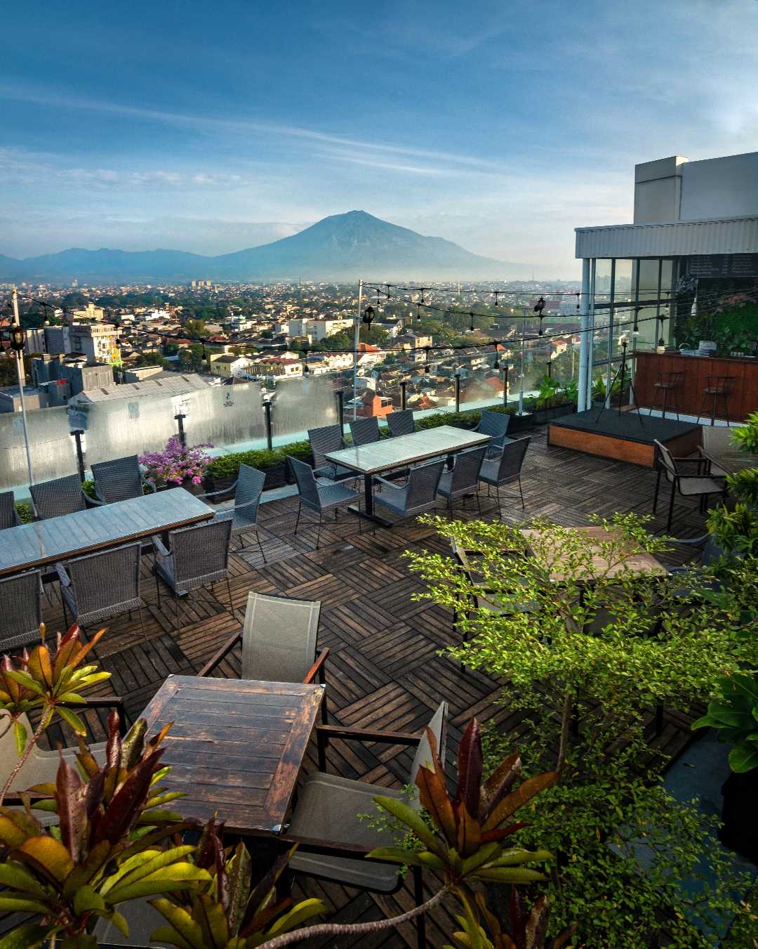 Sky Room Cafe