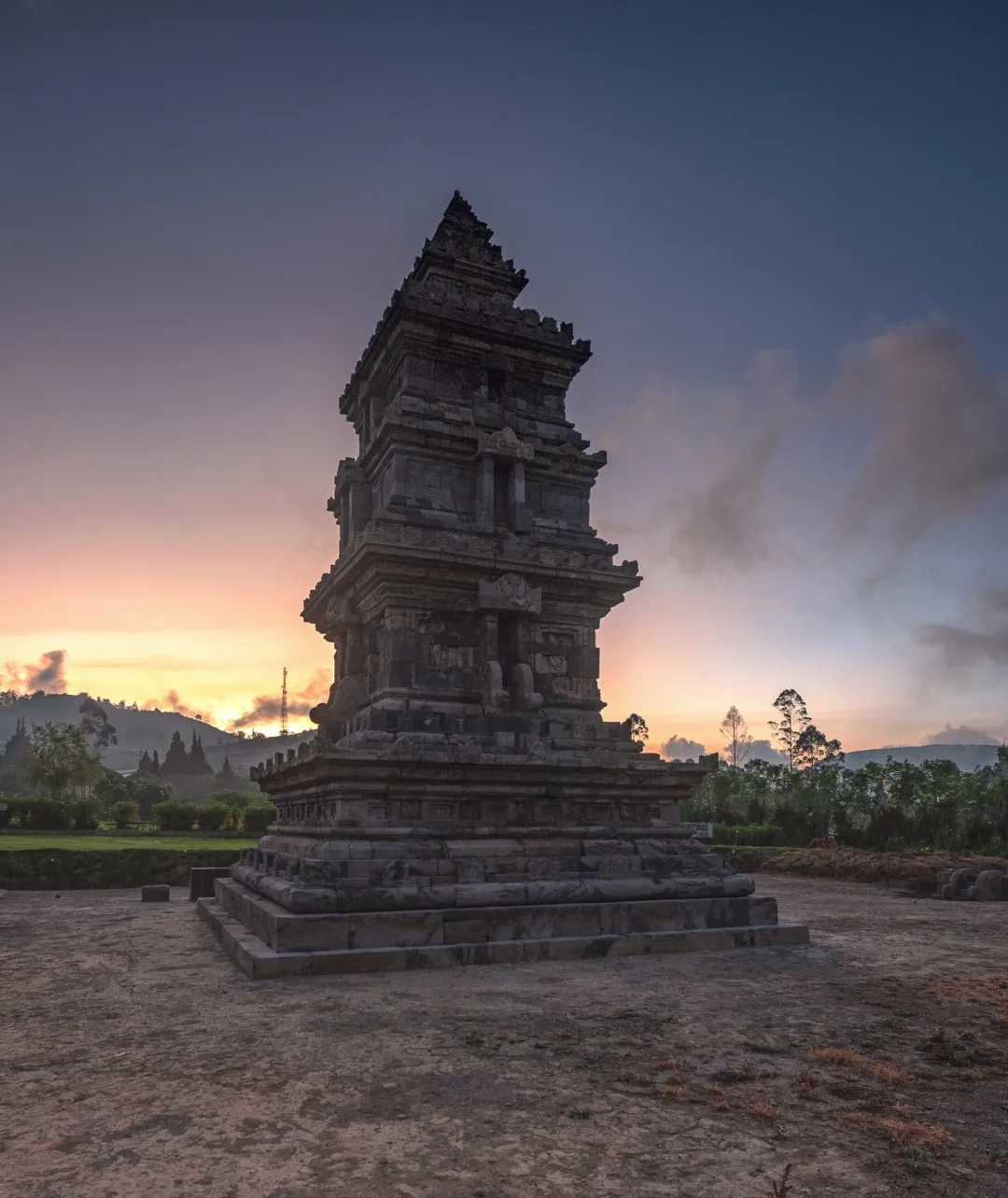 Sunset Candi Setyaki