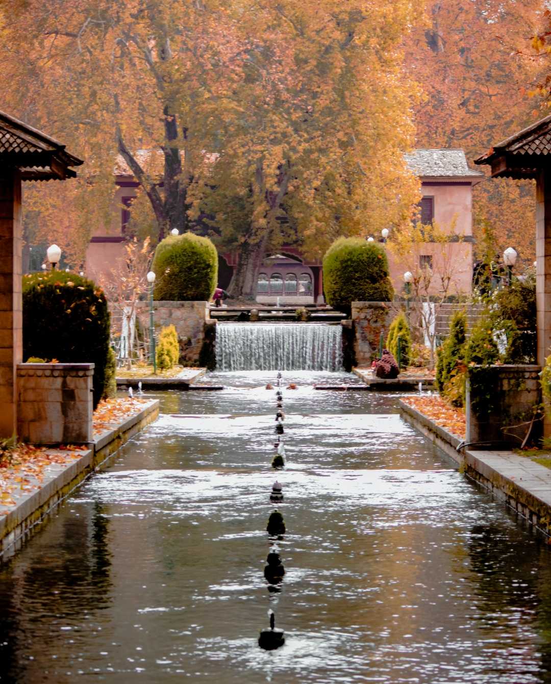 Achabal mughal garden 