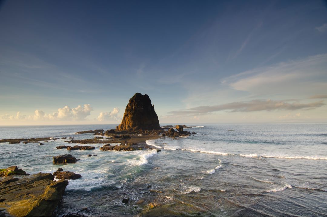 Icon pantai tanjung papuma, jember