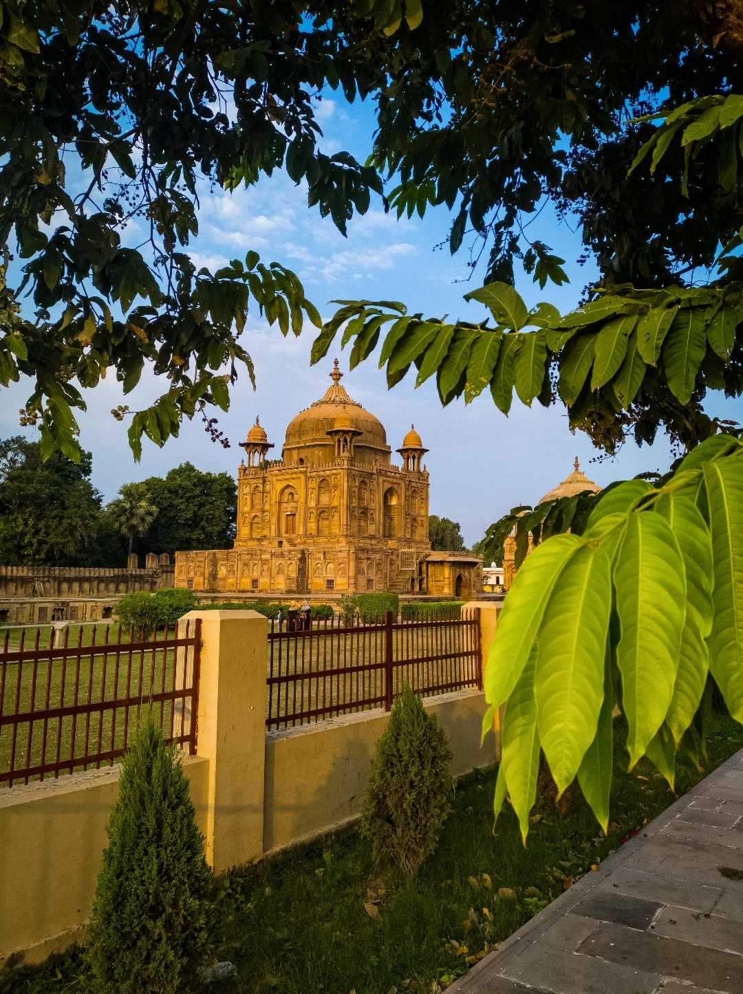 Khusro bagh (Prayagraj)