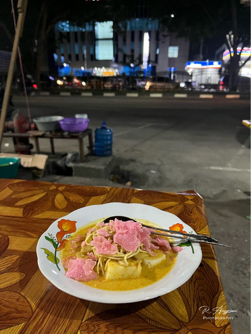 Lontong Malam