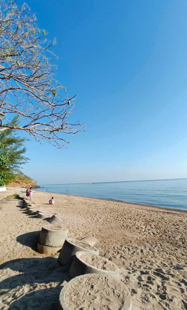 Tamporah Beach
