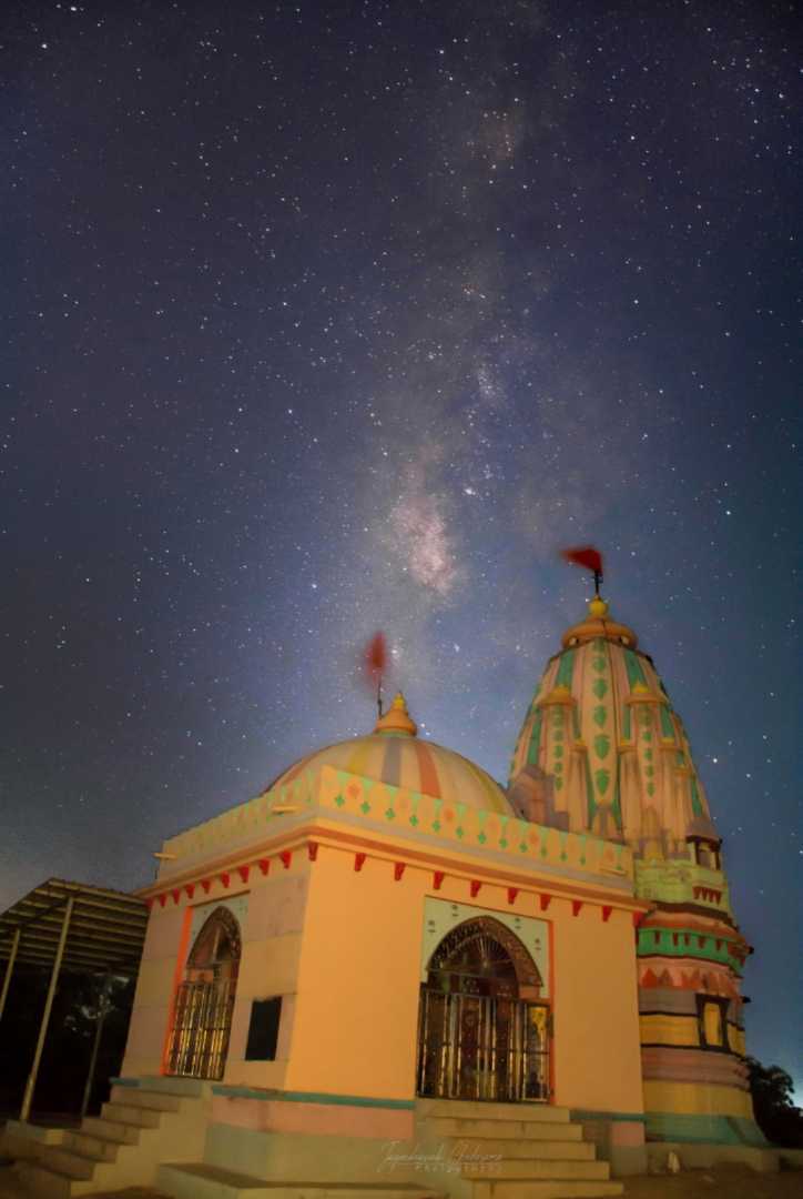 MILKYWAY WITH SHIVALAYA