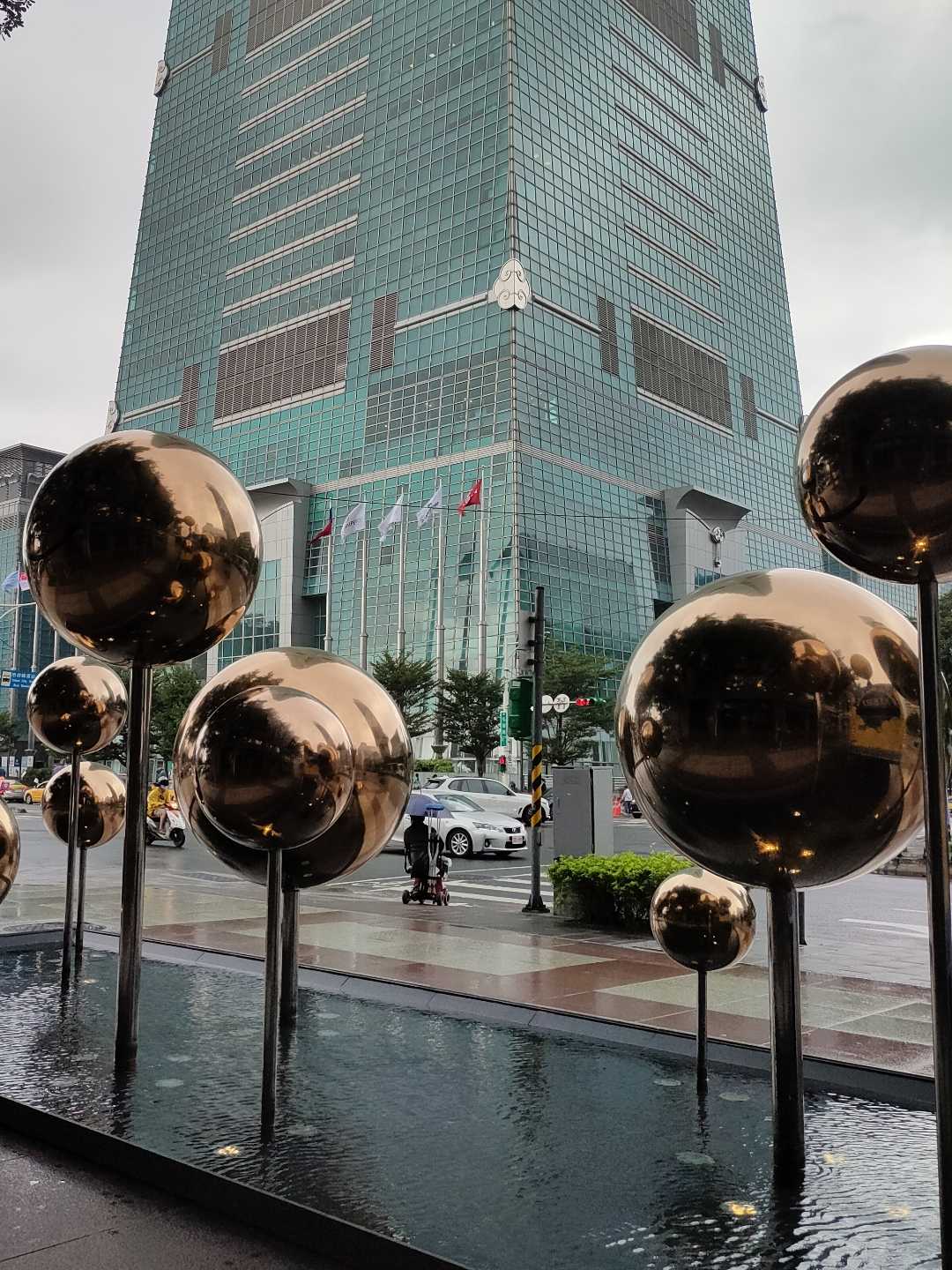 Taipe 101gedung tertinggi di Taiwan.