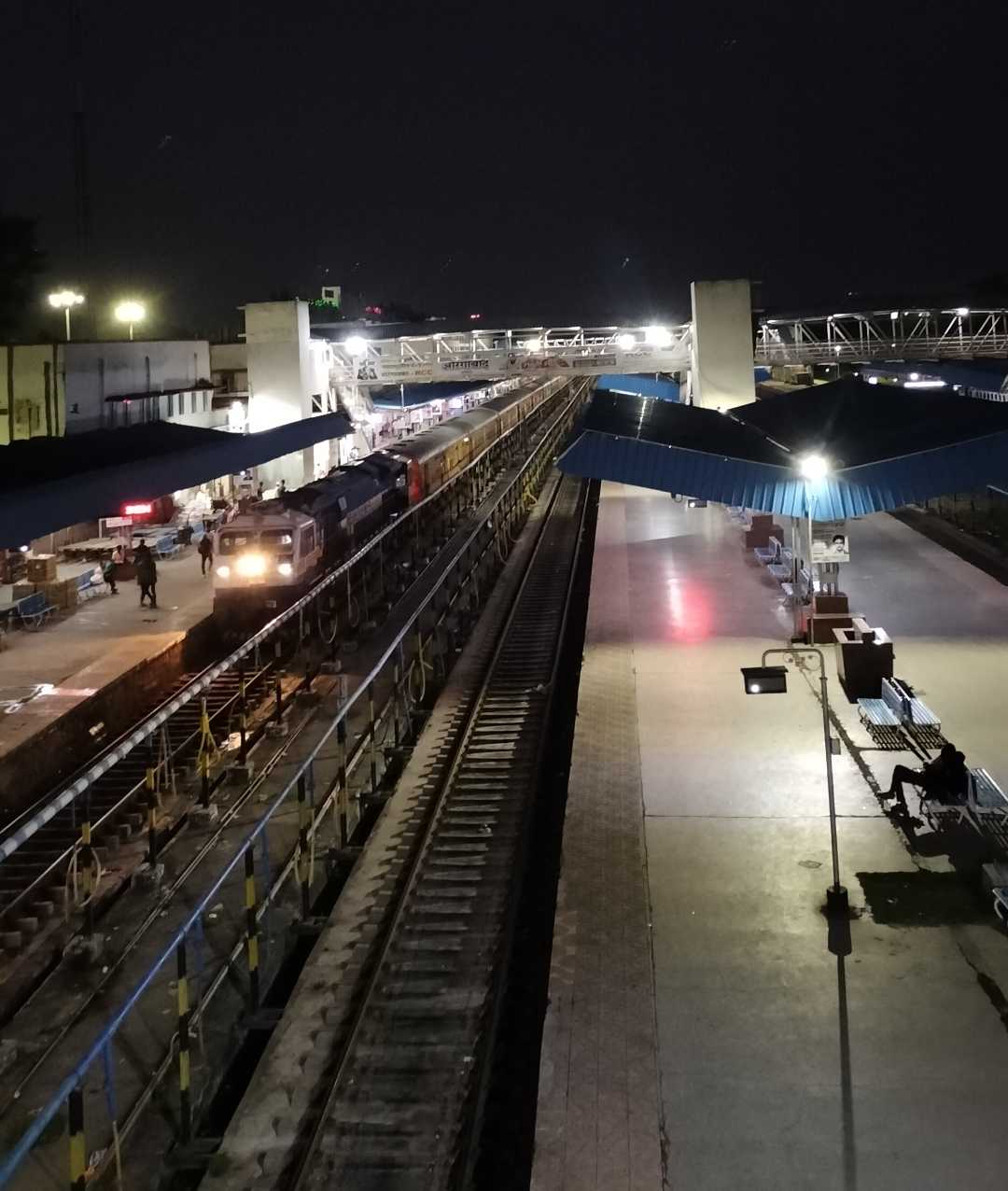 Railway station 