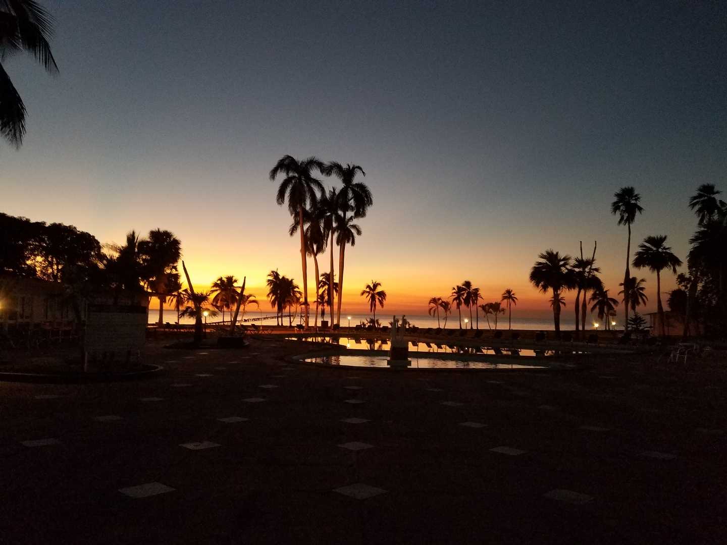 Hotel Colony y su playa 