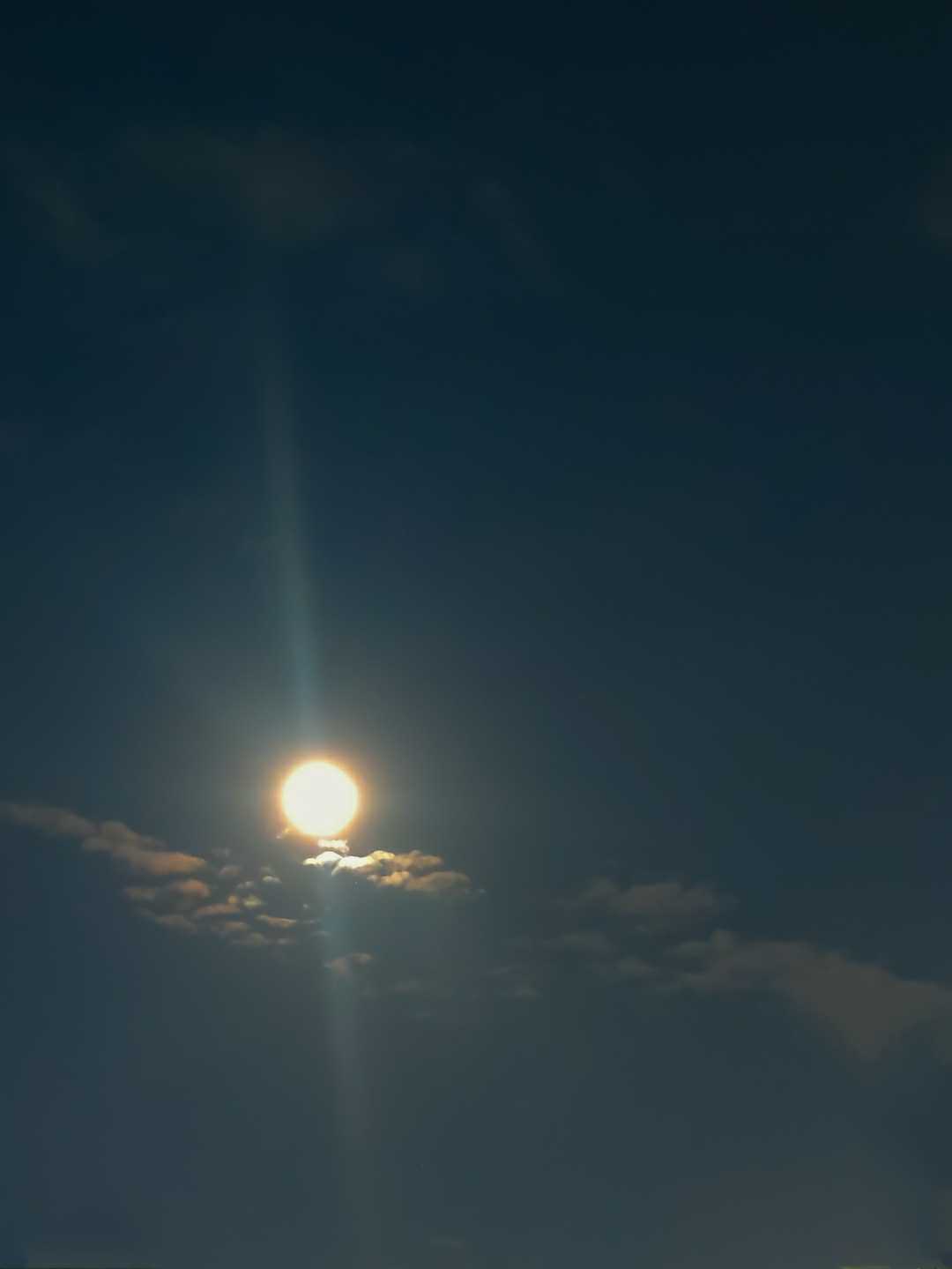Moon inthe morning