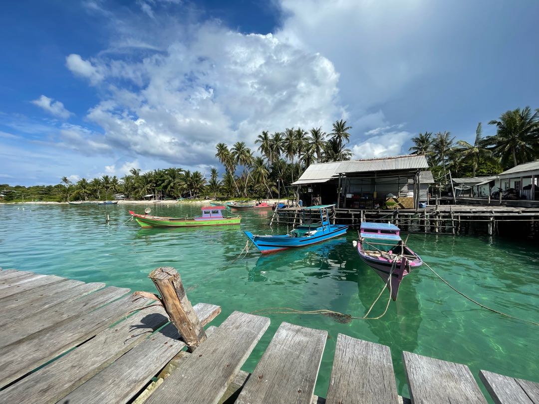 Kampung Nelayan Desa Telok Buton, kecamatan Bunguran Utara. Kabupaten Natuna