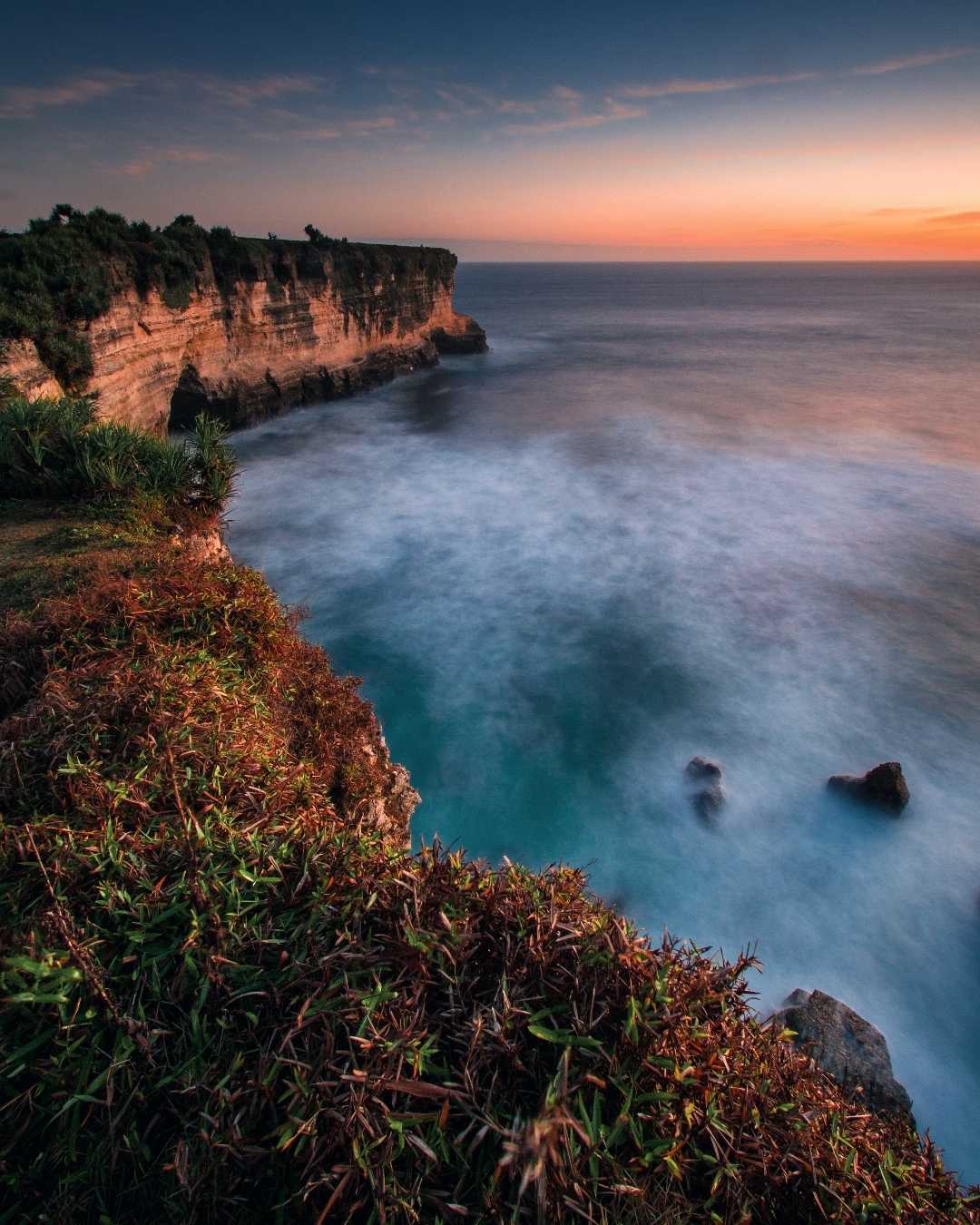 Sisi Lain Karang Bolong