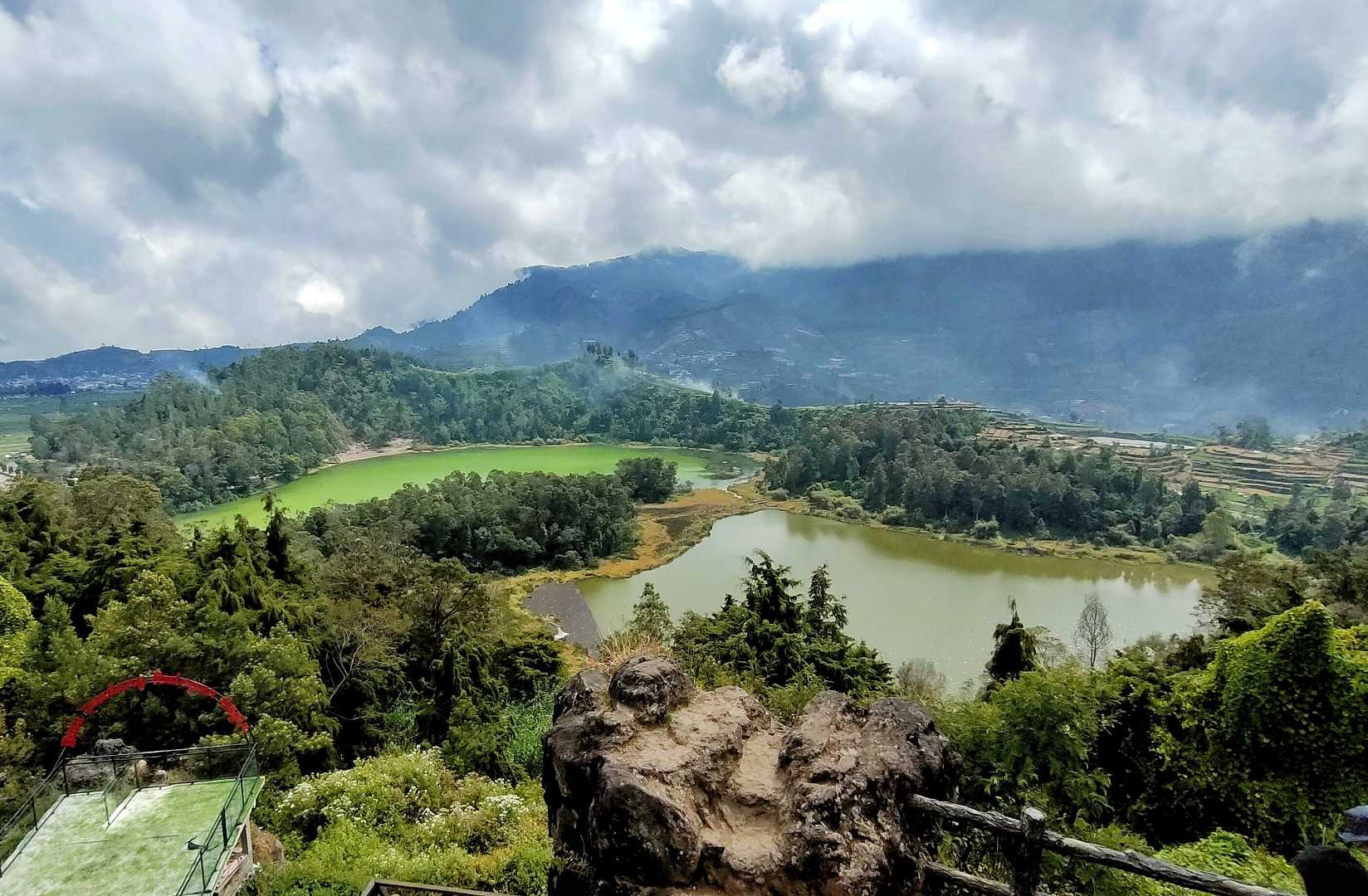 Batu Pandang Ratapan Angin