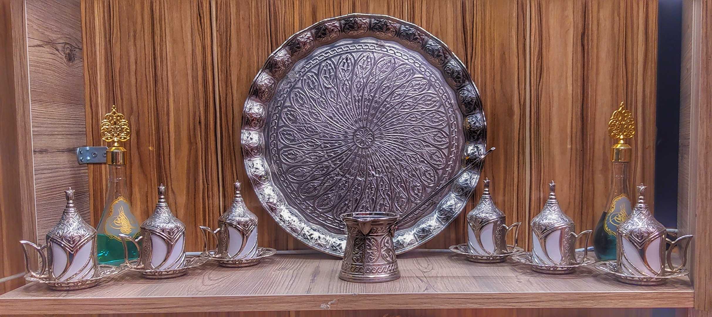 Mardin'e özgü işlemeli altılı set. 