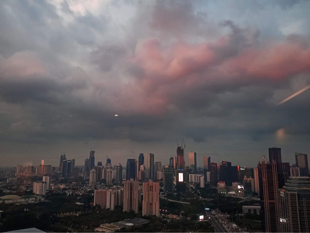 Langit Mendung Jakarta 