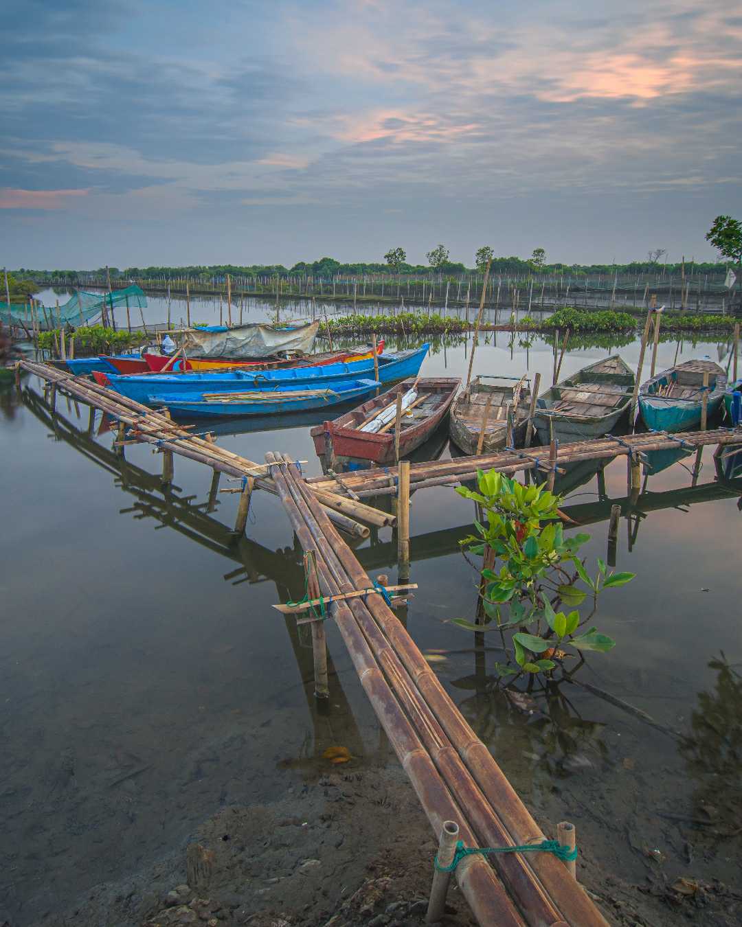 Parkir Kapal Sampan 