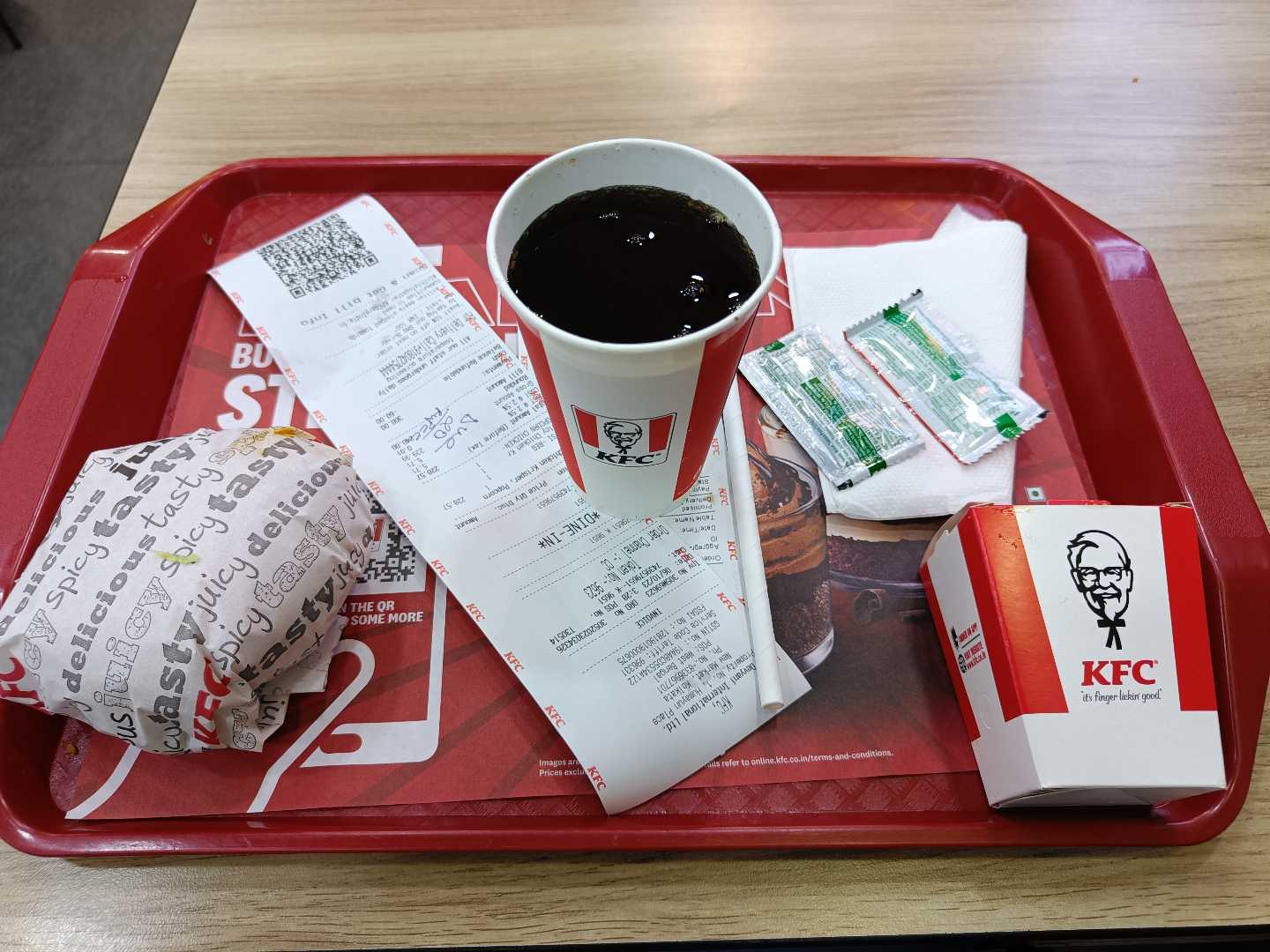 Burger 🍔 combo= 240 rupees 🤩