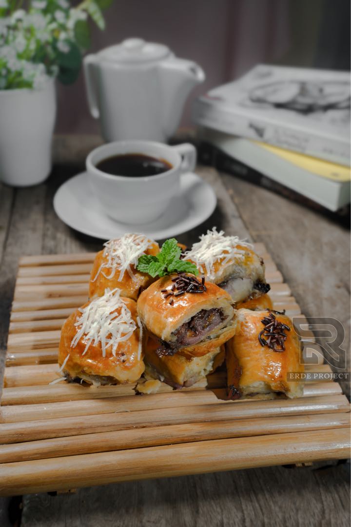 Pisang Bolen