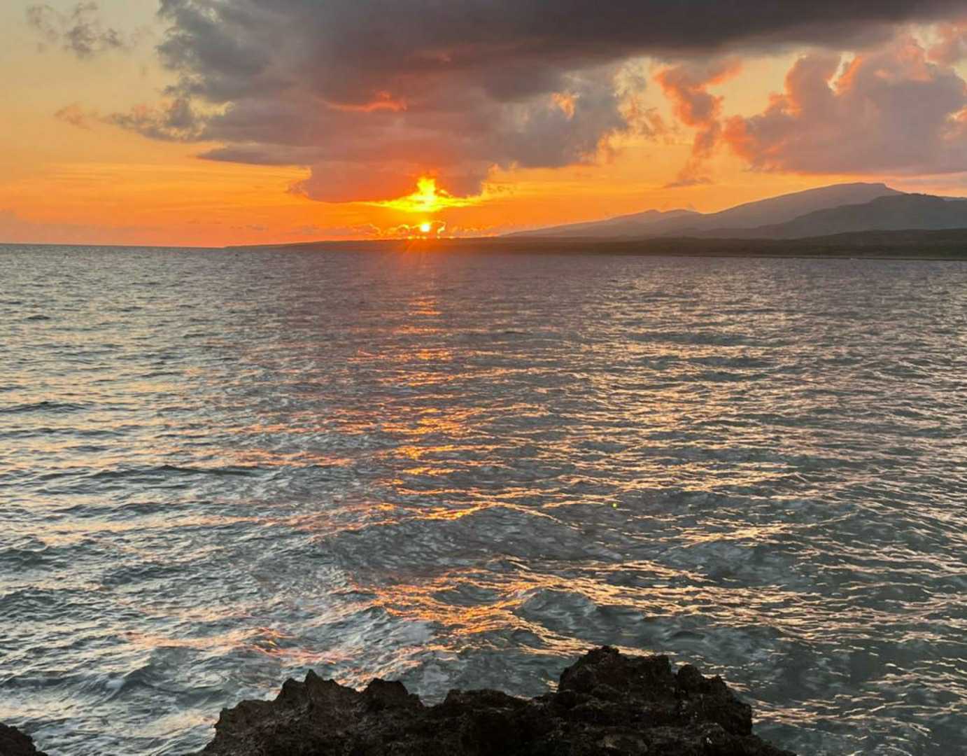 Atardecer en el mar