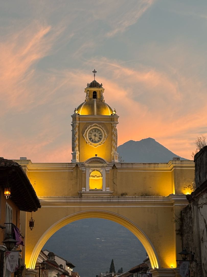UN ATARDECER DIFERENTE